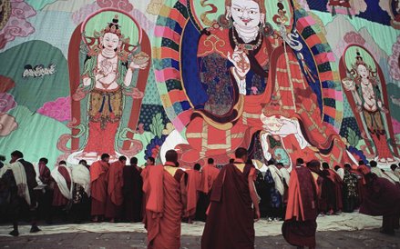 Tsechu, rytuał religijny, który ma na celu wygnanie wszelkiego zła i zapewnienie opieki bóstw nad do