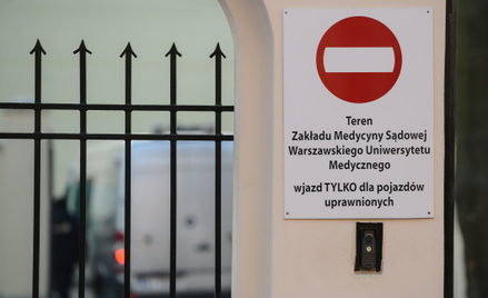 Teren Zakładu Medycyny Sądowej Warszawskiego Uniwersytetu Medycznego