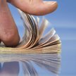 Rzecznik Finansowy pozywa Bank Handlowy i Santandera