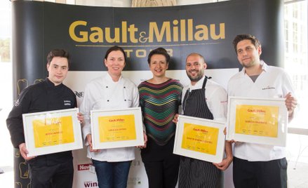 Szlakiem żółtych naklejek