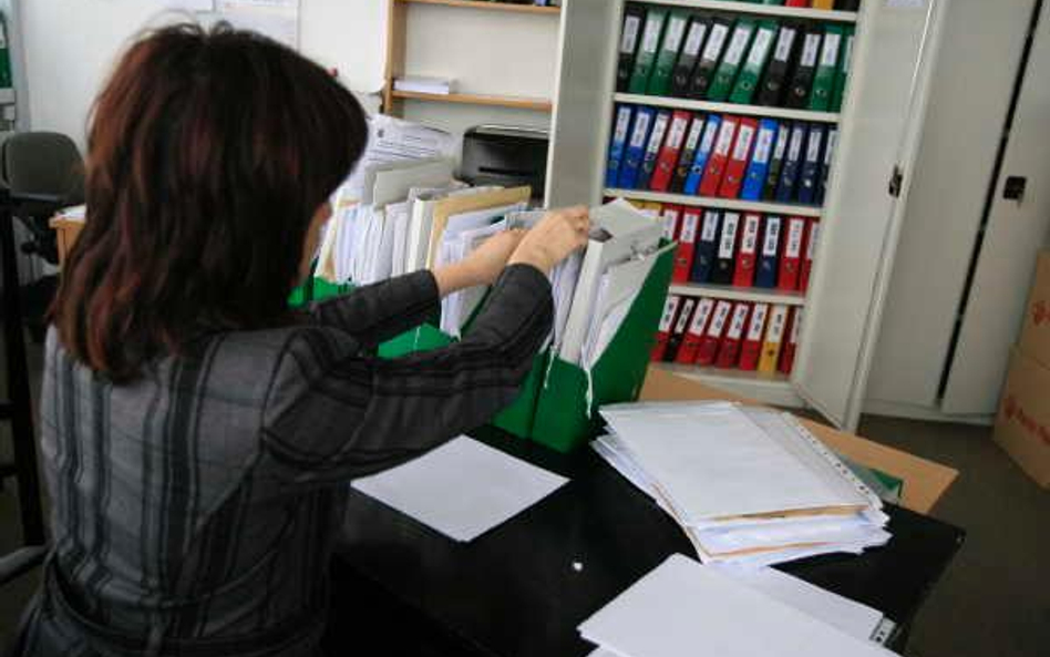 Czy skracać zawarte umowy
