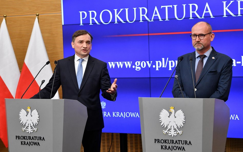 Minister sprawiedliwości, prokurator generalny Zbigniew Ziobro i prokurator krajowy Dariusz Barski