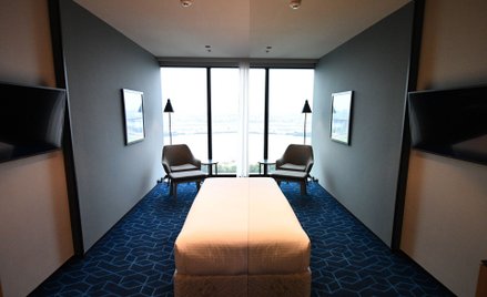 Nowozelandczycy wracający do kraju muszą poddawać się kwarantannie w hotelach, w których brakuje mie